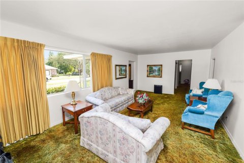 House in Davenport, Florida 3 bedrooms, 178.47 sq.m. № 1765973 - photo 4