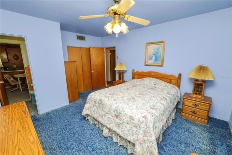House in Davenport, Florida 3 bedrooms, 178.47 sq.m. № 1765973 - photo 20