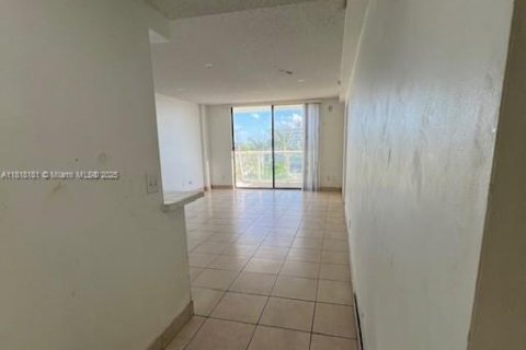 Copropriété à vendre à North Miami, Floride: 2 chambres, 99.41 m2 № 2187741 - photo 11