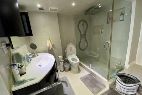 Снять в аренду кондоминиум в Авентура, Флорида 2 спальни, 149.11м2, № 2077375 - фото 20