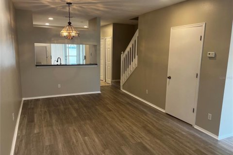 Townhouse in Oldsmar, Florida 2 bedrooms, 103.12 sq.m. № 2230226 - photo 2