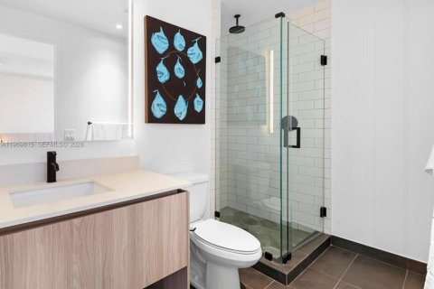 Condo in Miami, Florida, 2 bedrooms  № 2086829 - photo 7