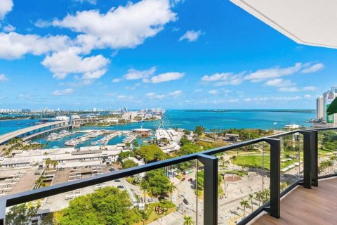 Condo in Miami, Florida, 2 bedrooms  № 2086829