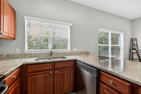 Touwnhouse à vendre à Tampa, Floride: 3 chambres, 173.91 m2 № 2149853 - photo 12