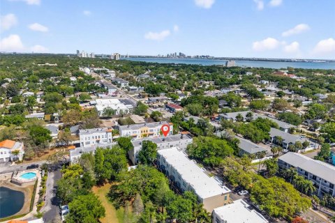 Touwnhouse à vendre à Tampa, Floride: 3 chambres, 173.91 m2 № 2149853 - photo 28