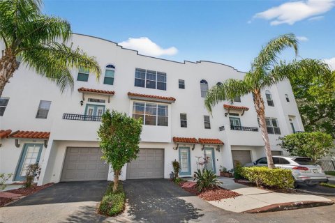 Touwnhouse à vendre à Tampa, Floride: 3 chambres, 173.91 m2 № 2149853 - photo 24