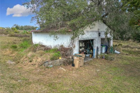 House in Lady Lake, Florida 3 bedrooms, 135.27 sq.m. № 1561795 - photo 9