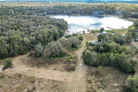 House in Lady Lake, Florida 3 bedrooms, 135.27 sq.m. № 1561795 - photo 22