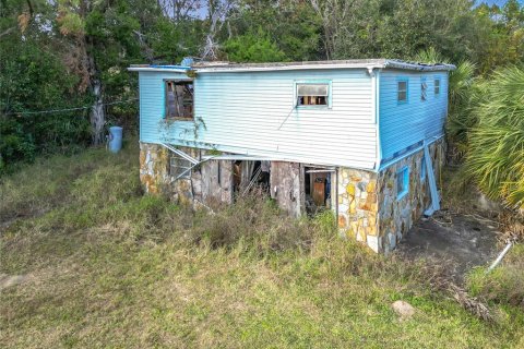 House in Lady Lake, Florida 3 bedrooms, 135.27 sq.m. № 1561795 - photo 10