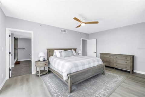 Condo in Clearwater, Florida, 2 bedrooms  № 1919236 - photo 25