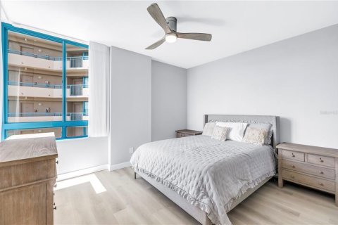 Condo in Clearwater, Florida, 2 bedrooms  № 1919236 - photo 30