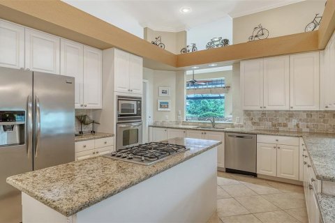 House in University Park, Florida 3 bedrooms, 208.29 sq.m. № 1903488 - photo 20