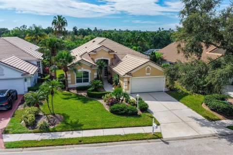 House in University Park, Florida 3 bedrooms, 208.29 sq.m. № 1903488 - photo 3