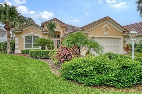 House in University Park, Florida 3 bedrooms, 208.29 sq.m. № 1903488 - photo 4