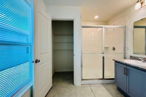 Villa ou maison à louer à Auburndale, Floride: 4 chambres, 184.23 m2 № 2410573 - photo 19
