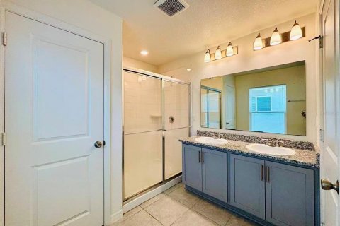 Villa ou maison à louer à Auburndale, Floride: 4 chambres, 184.23 m2 № 2410573 - photo 4