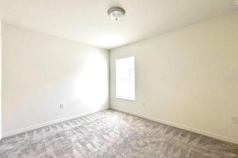 Villa ou maison à louer à Auburndale, Floride: 4 chambres, 184.23 m2 № 2410573 - photo 30