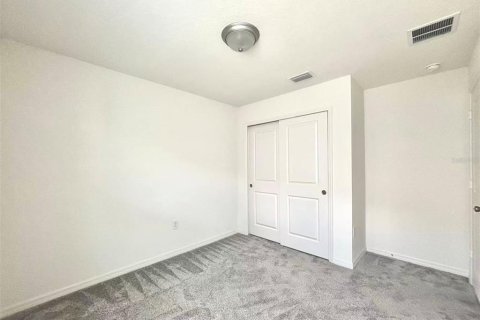 Villa ou maison à louer à Auburndale, Floride: 4 chambres, 184.23 m2 № 2410573 - photo 26