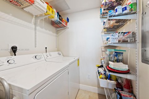 Купить кондоминиум в Майами-Бич, Флорида 2 спальни, 99.59м2, № 1999686 - фото 15