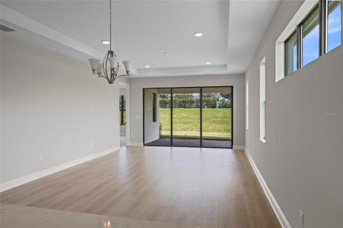 House in Lakewood Ranch, Florida 2 bedrooms, 155.61 sq.m. № 1913166 - photo 11