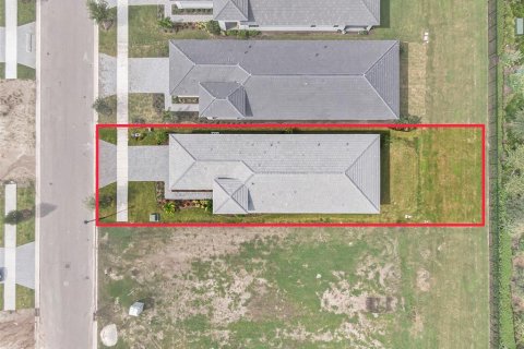 House in Lakewood Ranch, Florida 2 bedrooms, 155.61 sq.m. № 1913166 - photo 24