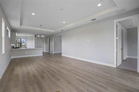 House in Lakewood Ranch, Florida 2 bedrooms, 155.61 sq.m. № 1913166 - photo 13