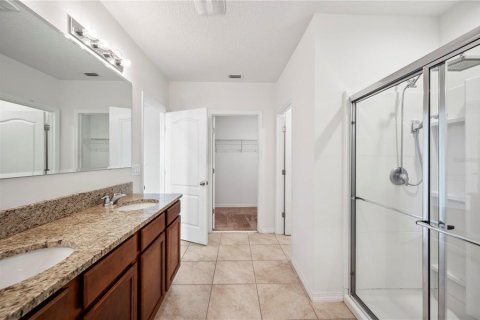 House in Lakeland, Florida 5 bedrooms, 250.46 sq.m. № 1784528 - photo 27