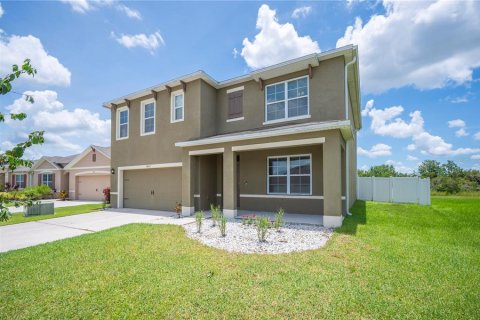 House in Lakeland, Florida 5 bedrooms, 250.46 sq.m. № 1784528 - photo 4