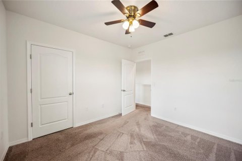 House in Lakeland, Florida 5 bedrooms, 250.46 sq.m. № 1784528 - photo 30