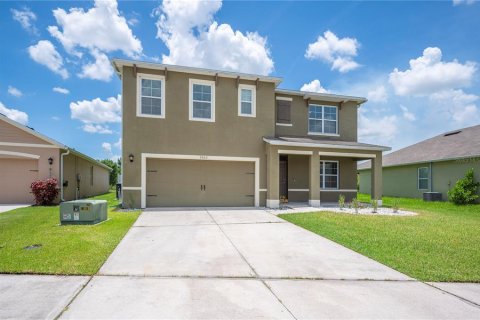 House in Lakeland, Florida 5 bedrooms, 250.46 sq.m. № 1784528 - photo 3