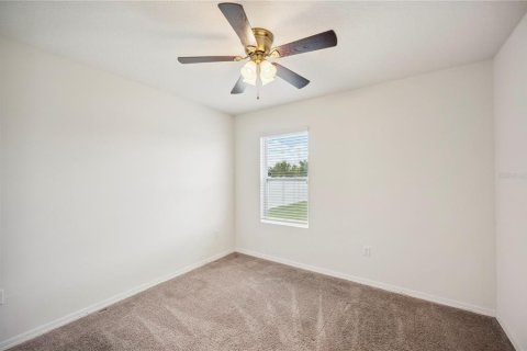 House in Lakeland, Florida 5 bedrooms, 250.46 sq.m. № 1784528 - photo 21