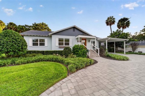 House in Ocala, Florida 3 bedrooms, 171.87 sq.m. № 2421760 - photo 4