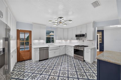 House in Ocala, Florida 3 bedrooms, 171.87 sq.m. № 2421760 - photo 21