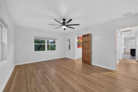 House in Ocala, Florida 3 bedrooms, 171.87 sq.m. № 2421760 - photo 30
