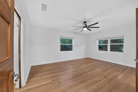 House in Ocala, Florida 3 bedrooms, 171.87 sq.m. № 2421760 - photo 28