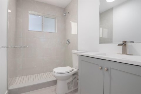 Immobilier commercial à vendre à Fort Lauderdale, Floride: 199.55 m2 № 2082328 - photo 19