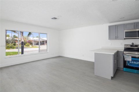Immobilier commercial à vendre à Fort Lauderdale, Floride: 199.55 m2 № 2082328 - photo 26