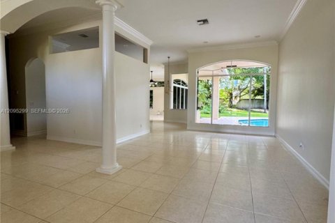 House in Plantation, Florida 4 bedrooms, 244.52 sq.m. № 2389858 - photo 3