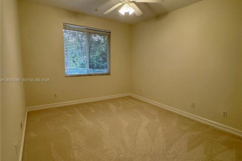 House in Plantation, Florida 4 bedrooms, 244.52 sq.m. № 2389858 - photo 14