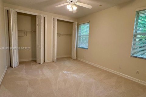 House in Plantation, Florida 4 bedrooms, 244.52 sq.m. № 2389858 - photo 29