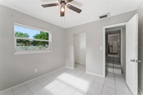 Casa en venta en Saint Petersburg, Florida, 2 dormitorios, 82.5 m2 № 1782751 - foto 19