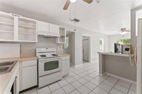 Casa en venta en Saint Petersburg, Florida, 2 dormitorios, 82.5 m2 № 1782751 - foto 7