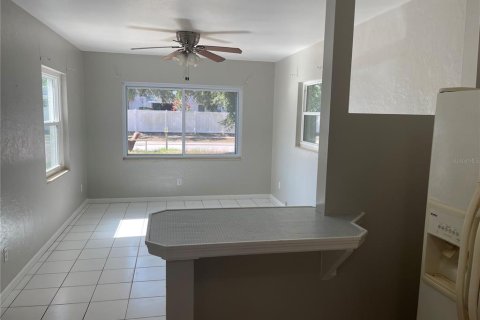 Casa en venta en Saint Petersburg, Florida, 2 dormitorios, 82.5 m2 № 1782751 - foto 8