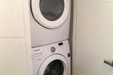 Снять в аренду кондоминиум в Майами-Бич, Флорида 1 спальня, 66.8м2, № 2005386 - фото 9