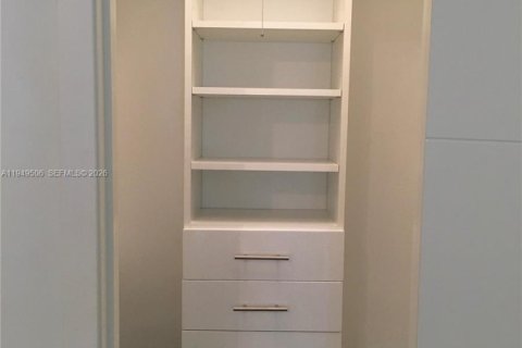 Снять в аренду кондоминиум в Майами-Бич, Флорида 1 спальня, 66.8м2, № 2005386 - фото 14