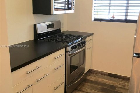 Снять в аренду кондоминиум в Майами-Бич, Флорида 1 спальня, 66.8м2, № 2005386 - фото 8