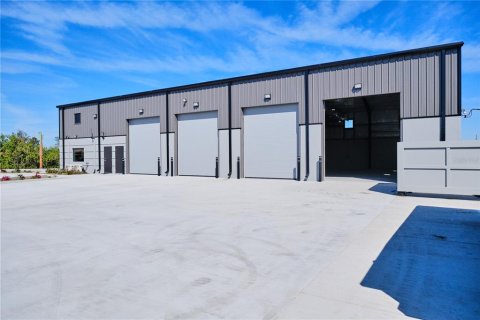 Propiedad comercial en alquiler en Palmetto, Florida № 1529036 - foto 4
