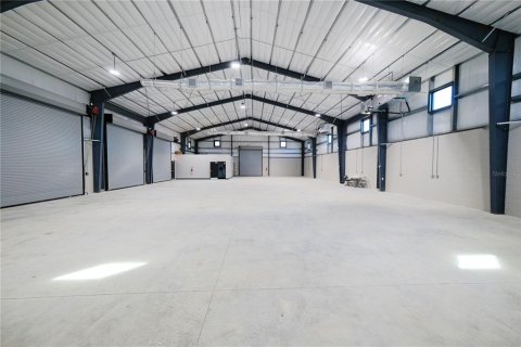 Propiedad comercial en alquiler en Palmetto, Florida № 1529036 - foto 8