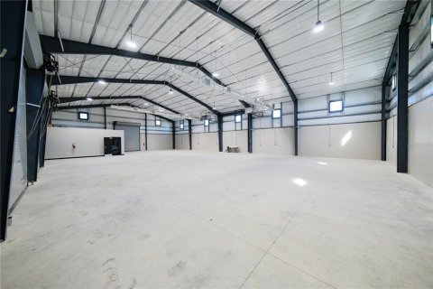 Propiedad comercial en alquiler en Palmetto, Florida № 1529036 - foto 9