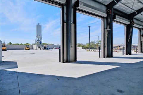 Propiedad comercial en alquiler en Palmetto, Florida № 1529036 - foto 10
